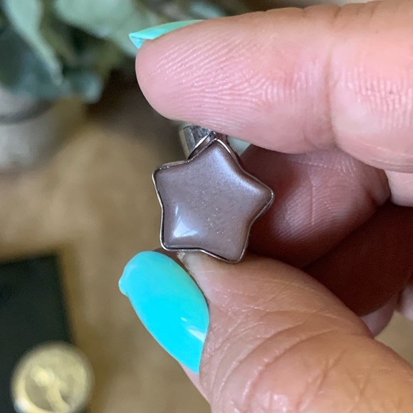 Sunstone Moonstone Star Pendant - Picture 4 of 4